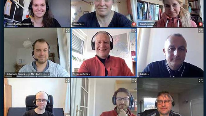 Medienpädagogisches Zentrum Team Franziska Hagemeister und Steffen Loock mit dem Rest des Teams